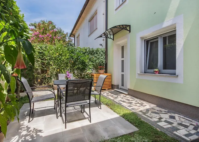 Piccola Pineta Apartment Pula